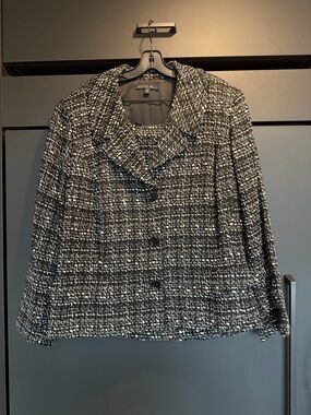 Lafayette 148 Black & White Tweed with Sequins Jacket and Skirt (NWT)